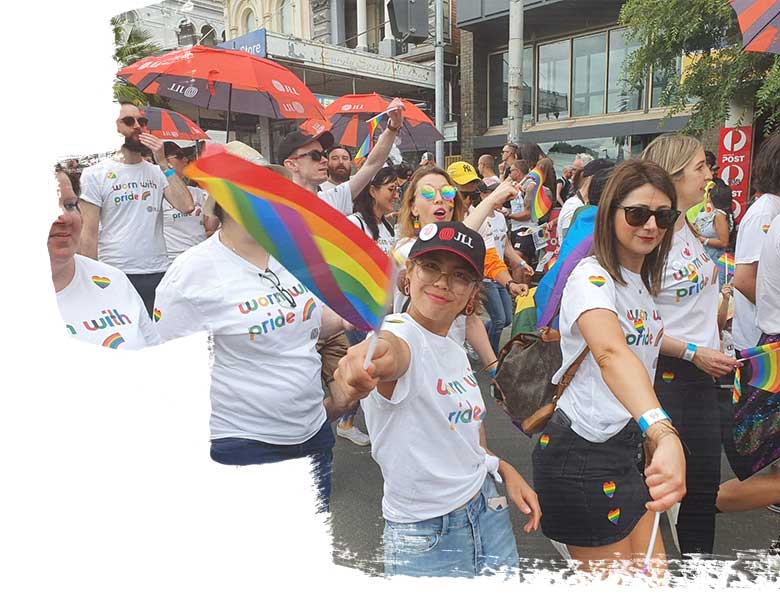 JLL employees participated in group march and encouraging the diverse and inclusive culture
